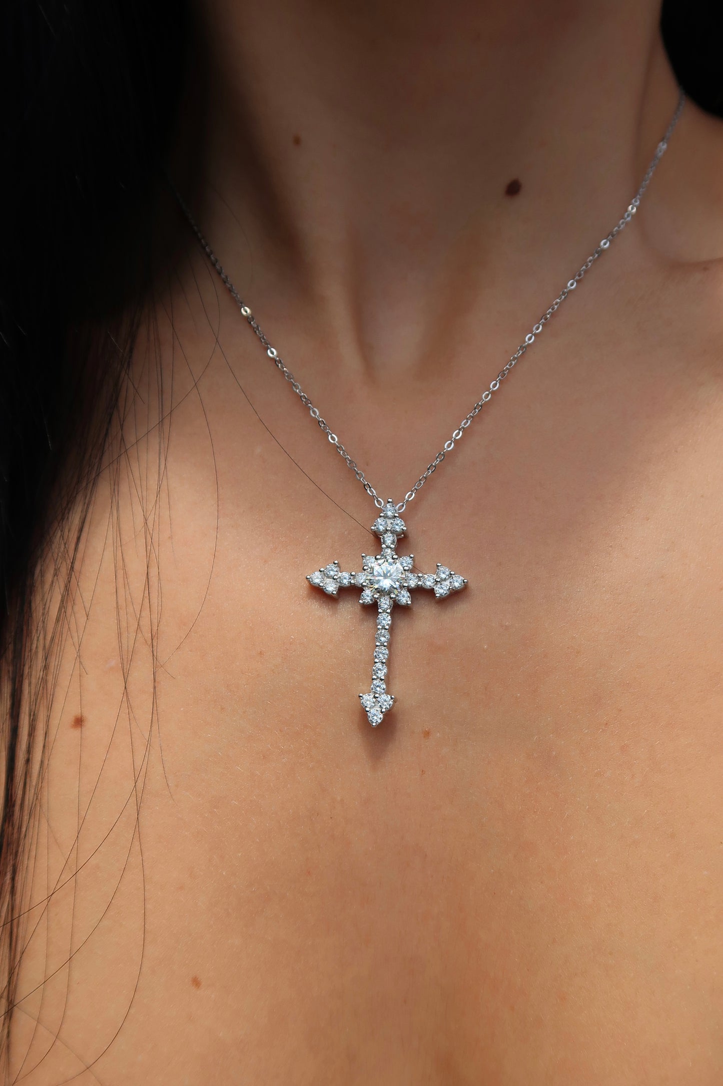 Solace 2.5 Carat Moissanite .925 Sterling Silver Cross Necklace