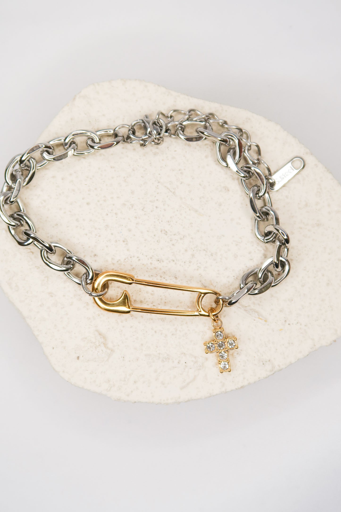 Linked Two-Toned 316L Stainless Steel Paperclip Bracelet