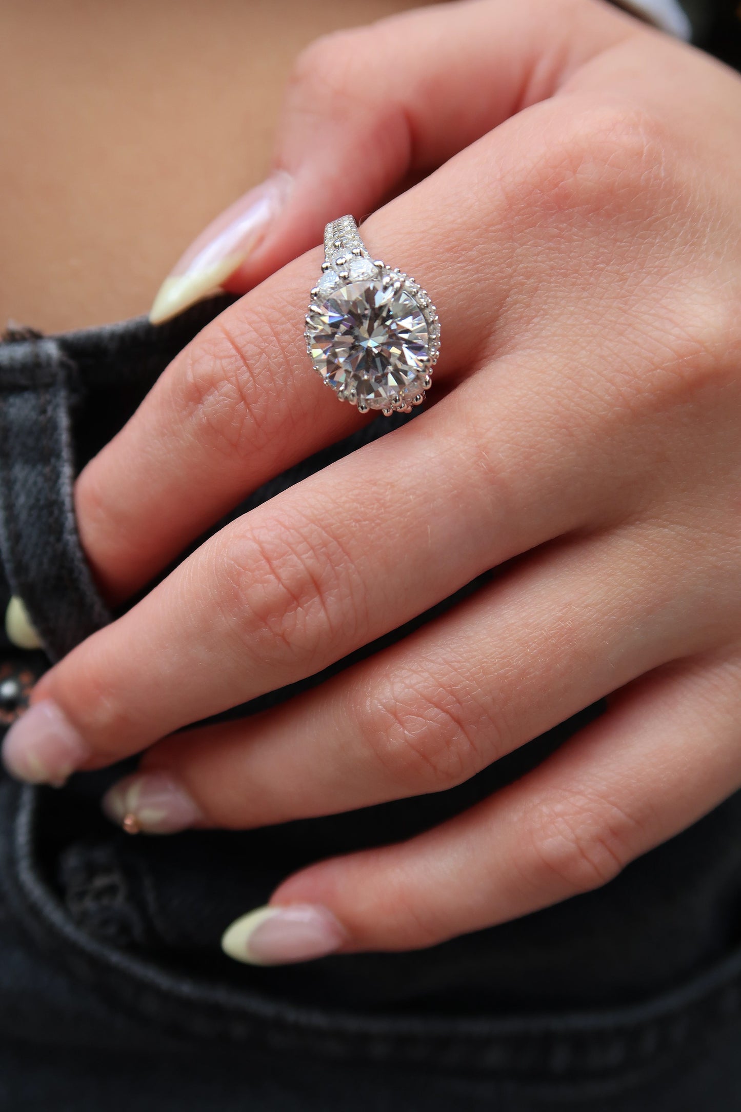 Aura Round Cut .925 Sterling Silver 5 Carat Moissanite Halo RIng