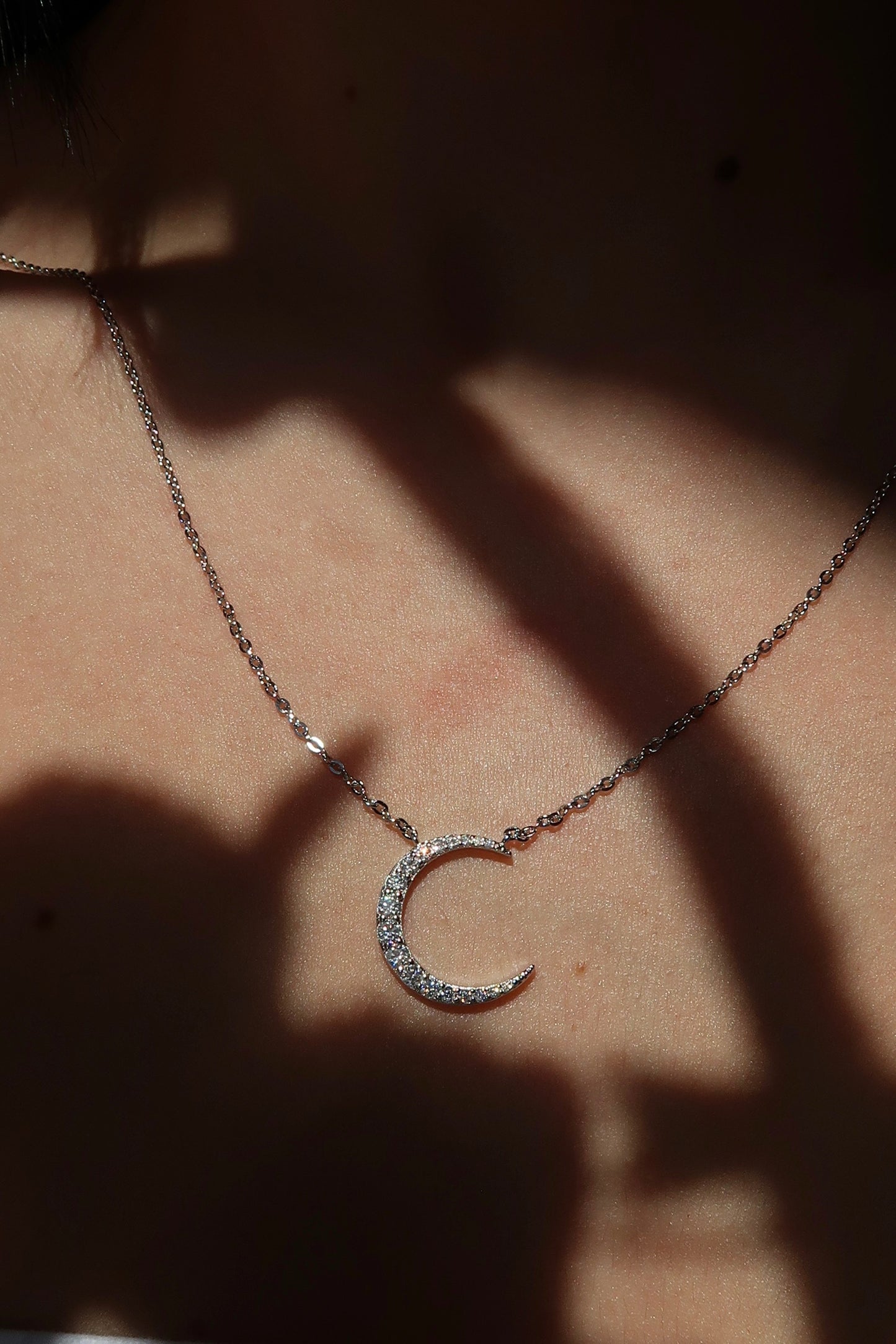 Glow Moon .925 Sterling Silver Moissanite Necklace