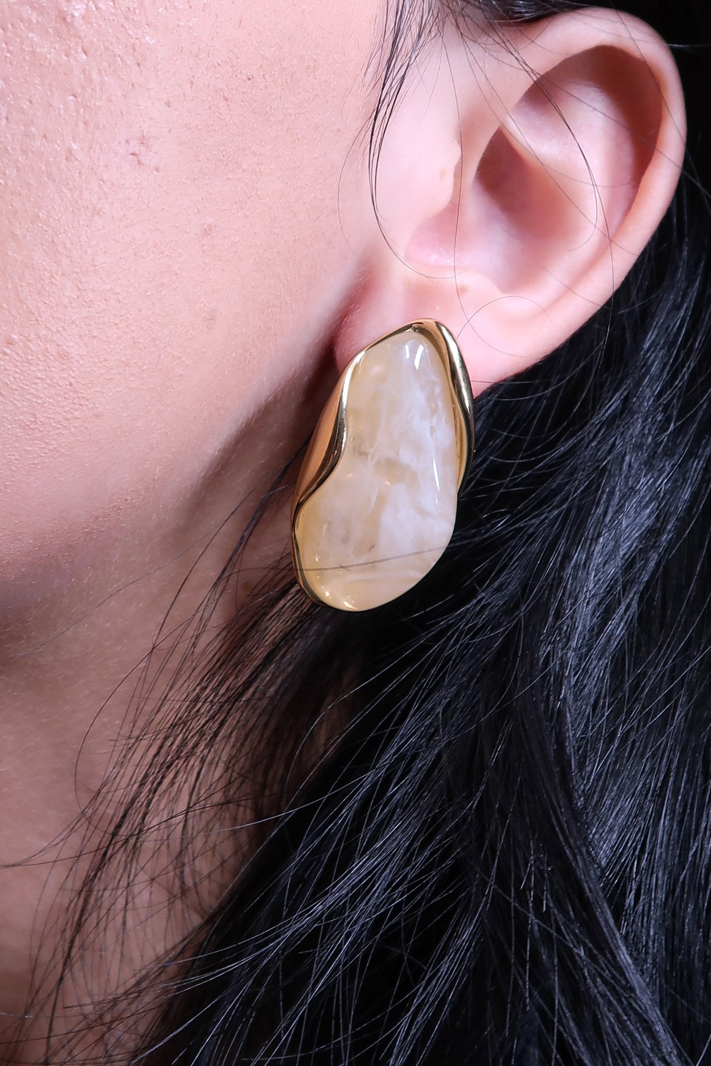 Moonlit Beam Crystal Stone 316L Stainless Steel