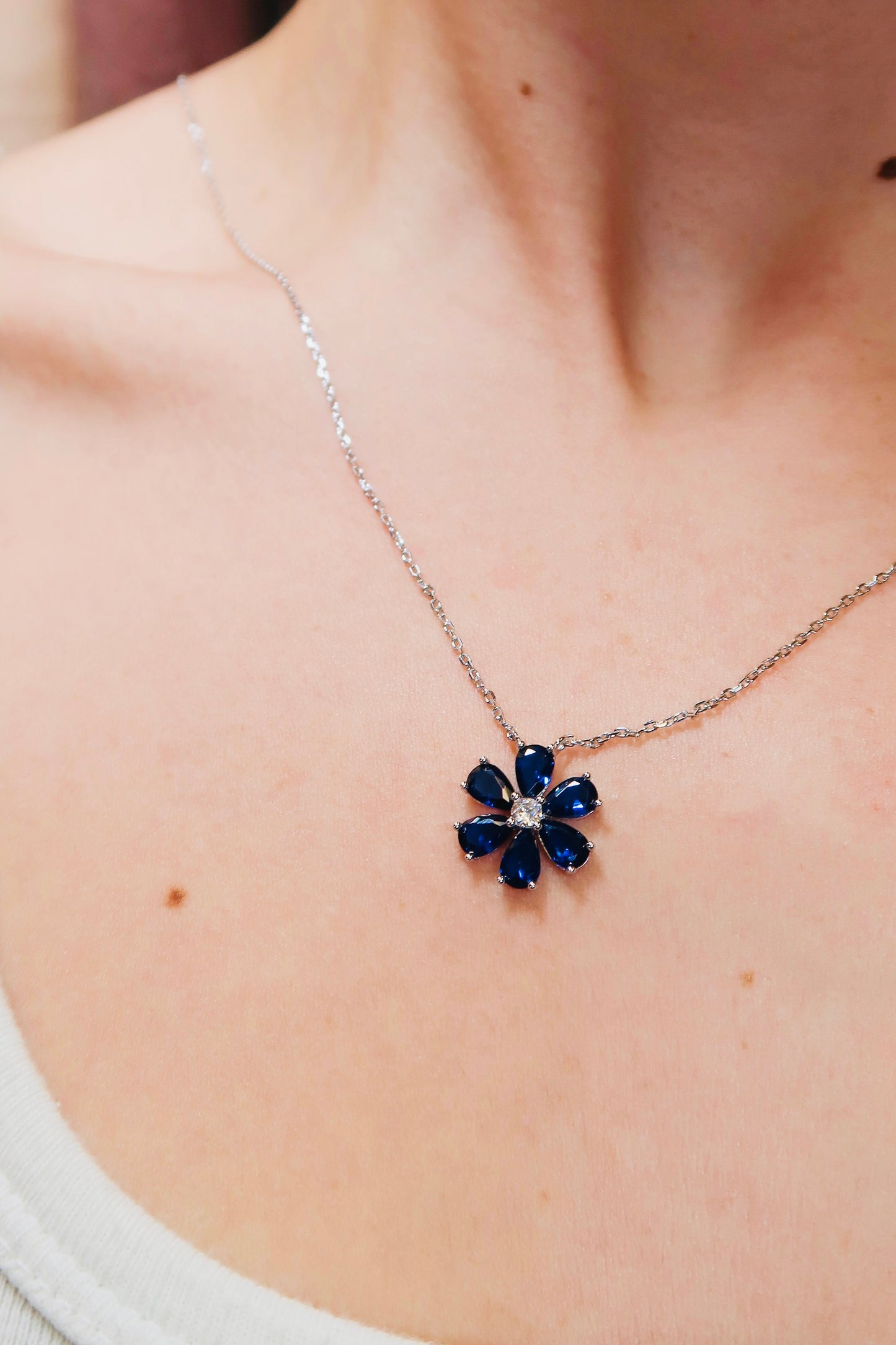 Daisy Sapphire Necklace and Earring .925 Sterling Silver
