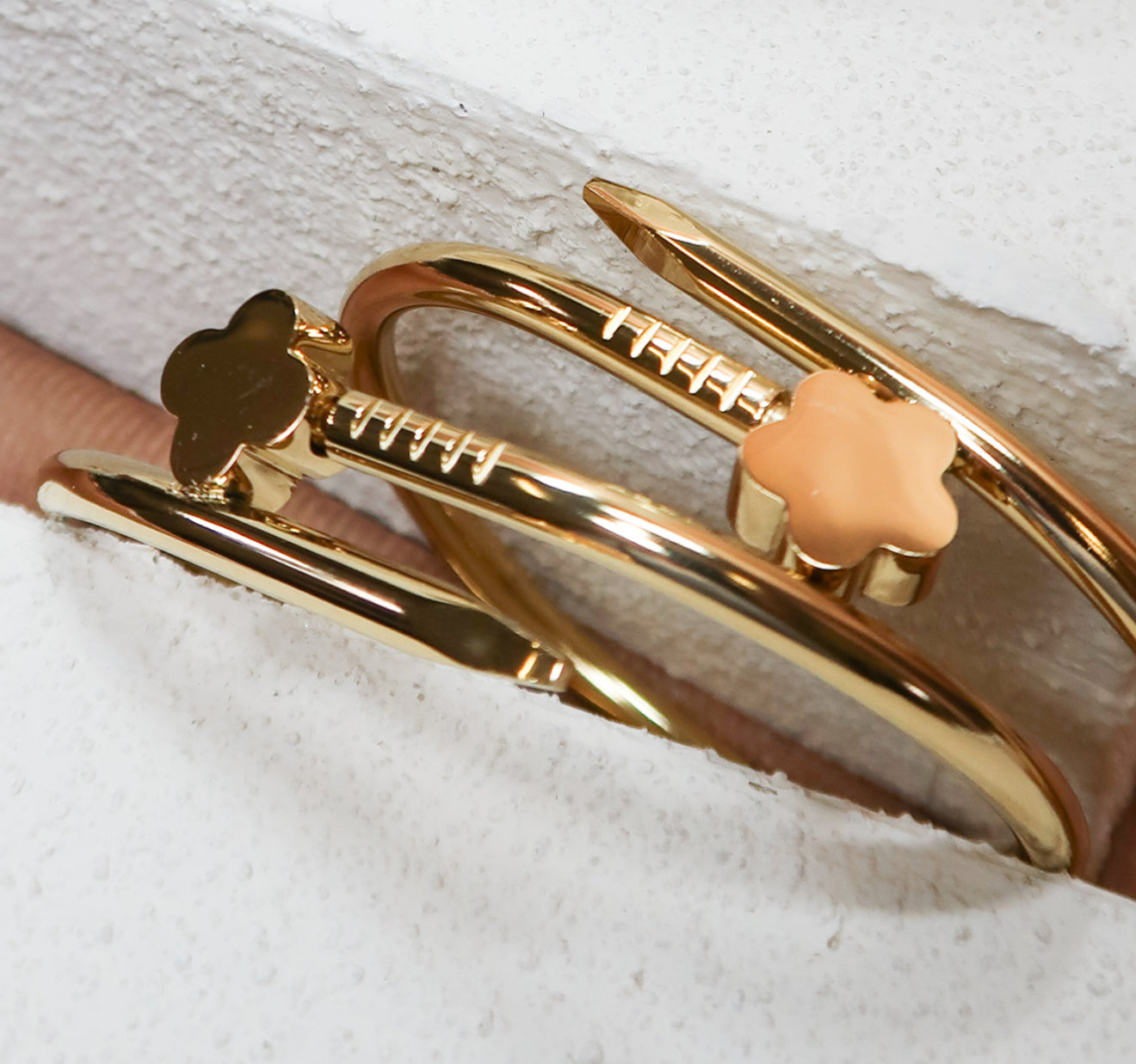 Clover Nail 316L Stainless Steel Bangle