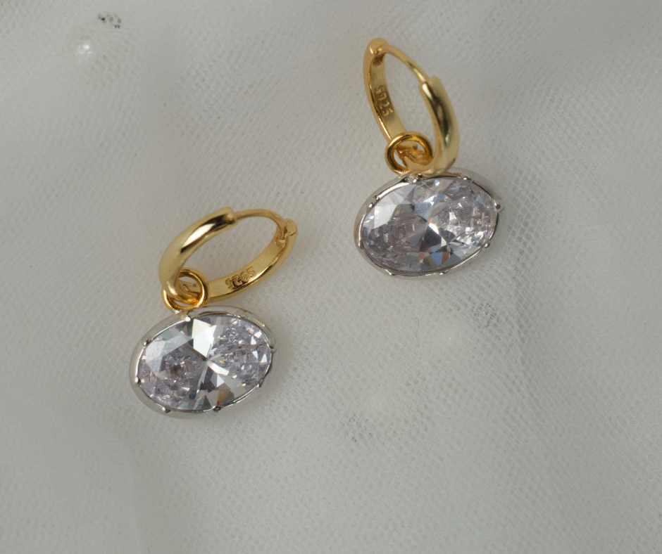 The Heiress .925 Sterling Silver Huggies