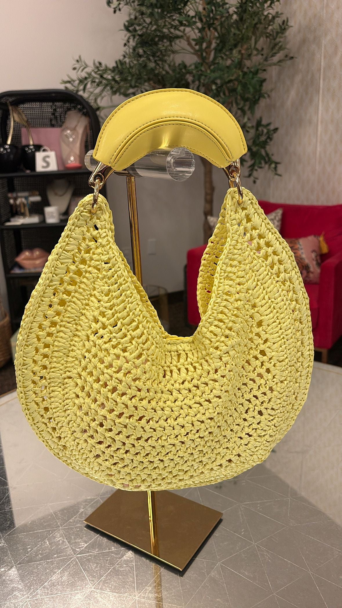 KC Banana Bag in Viscose Raffia