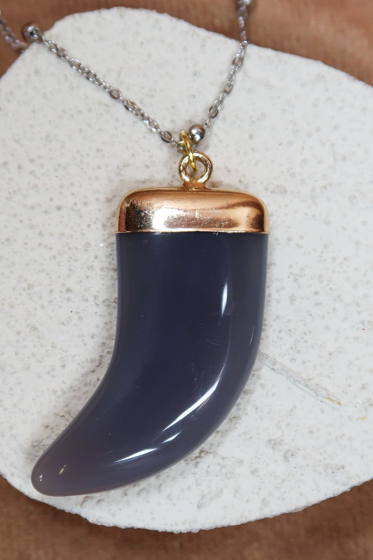 Pop Quiz Natural Stone Horn Charm