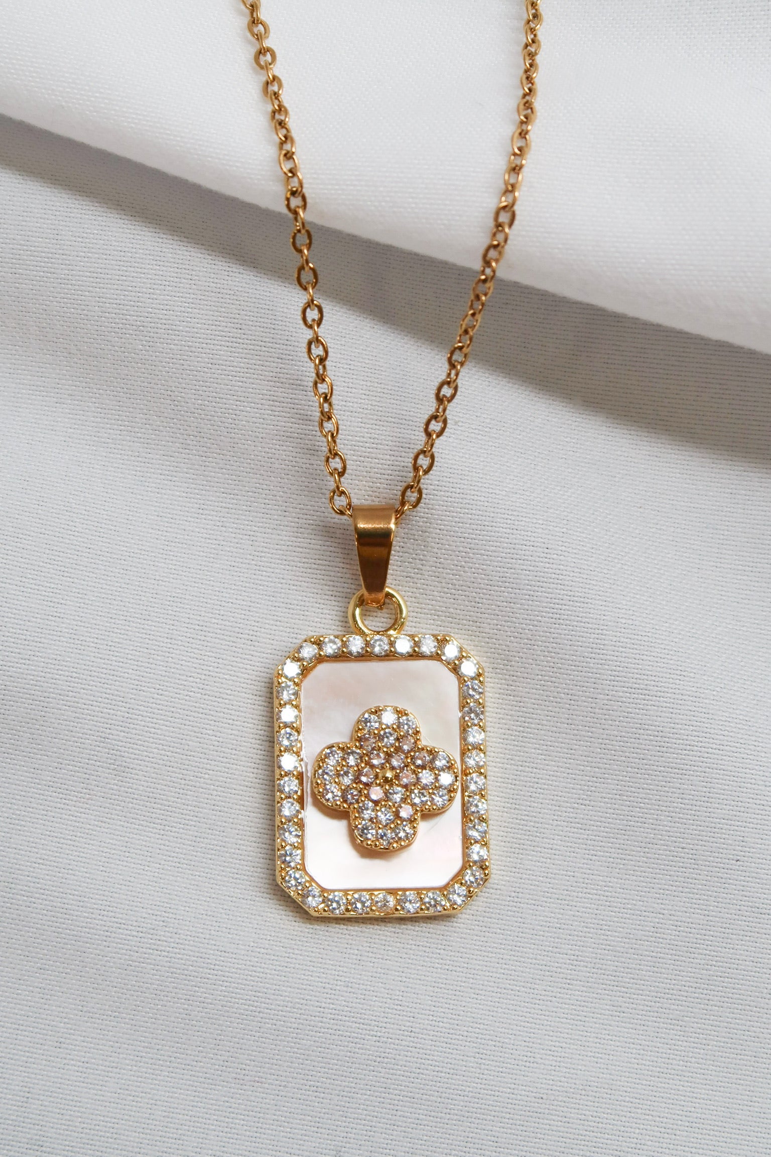 House Versailles Mother Pearl Stainless Steel Necklace
