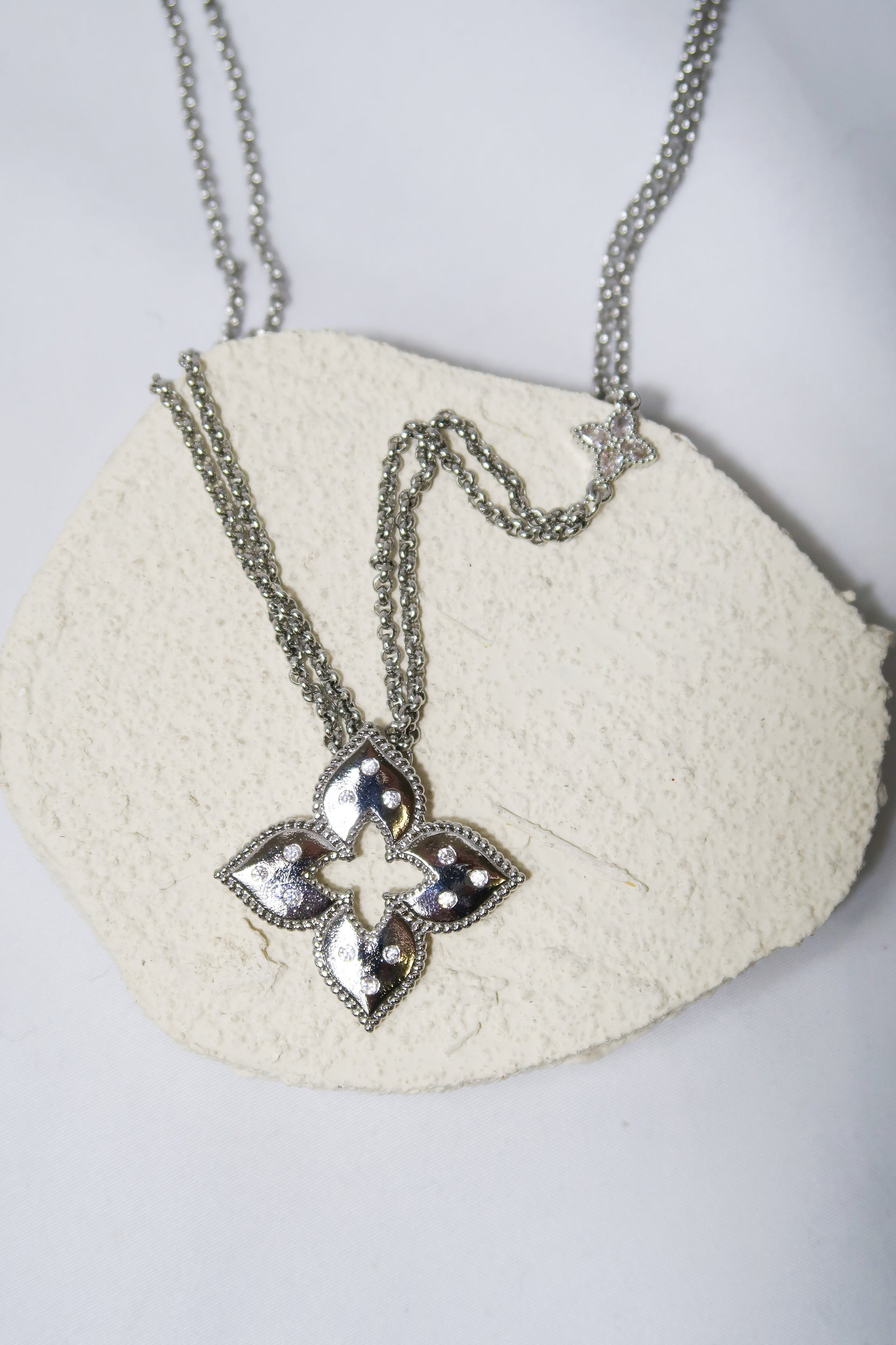 Quatrefoil Open Flower Stainless Steel Pendant Necklace