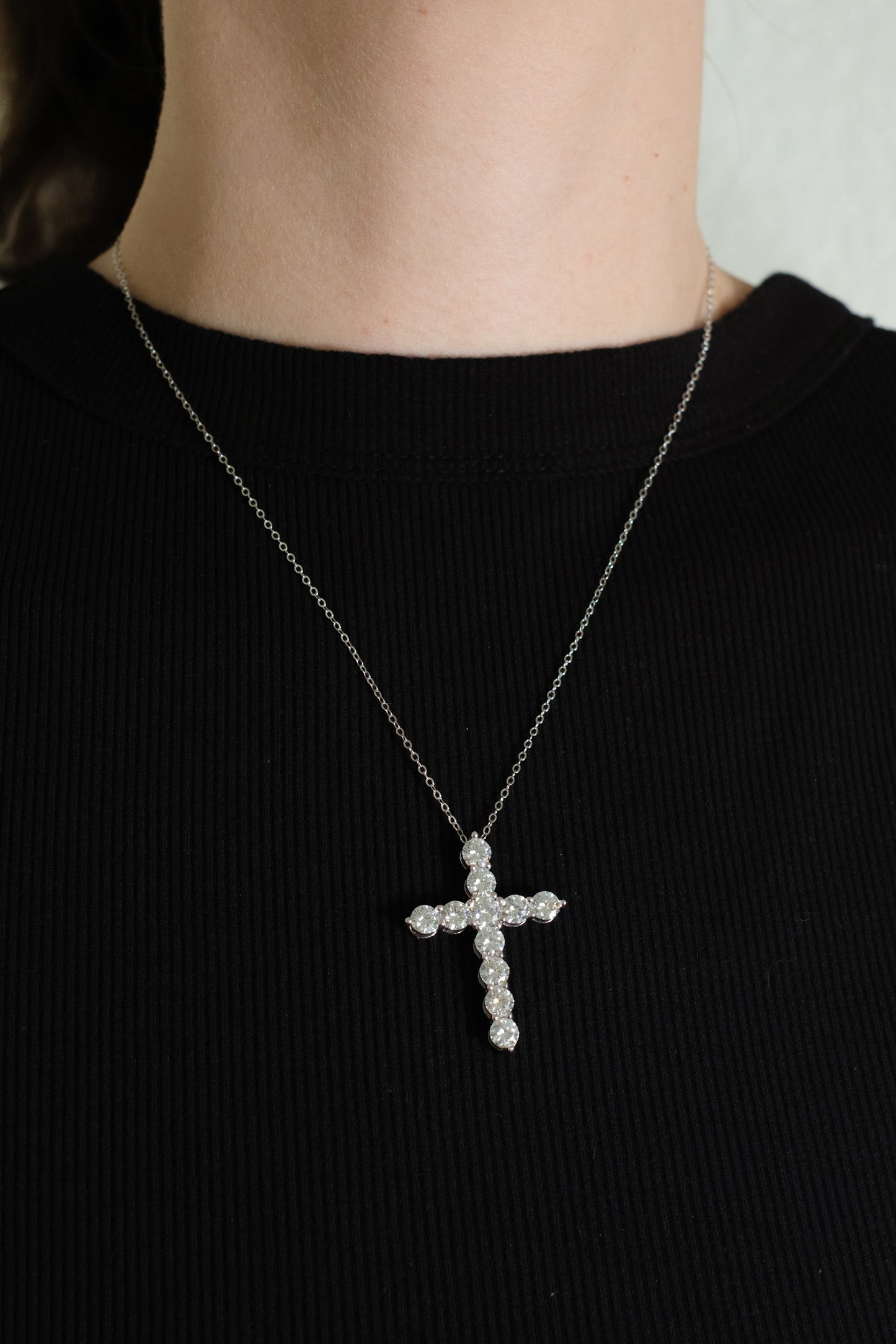 Solace 2.5 Carat Moissanite .925 Sterling Silver Cross Necklace