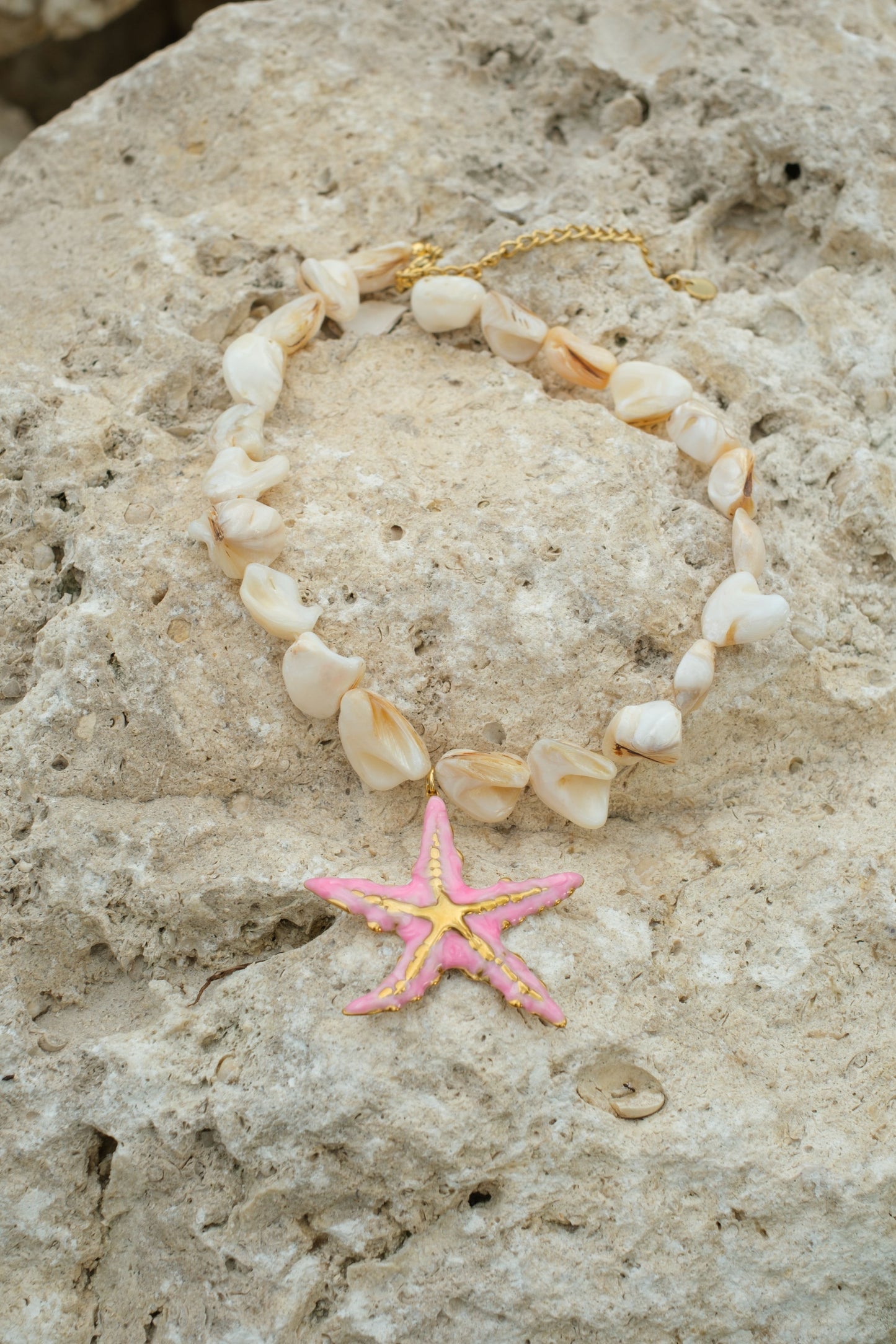 Summer At Seaside Natural Shell Necklace