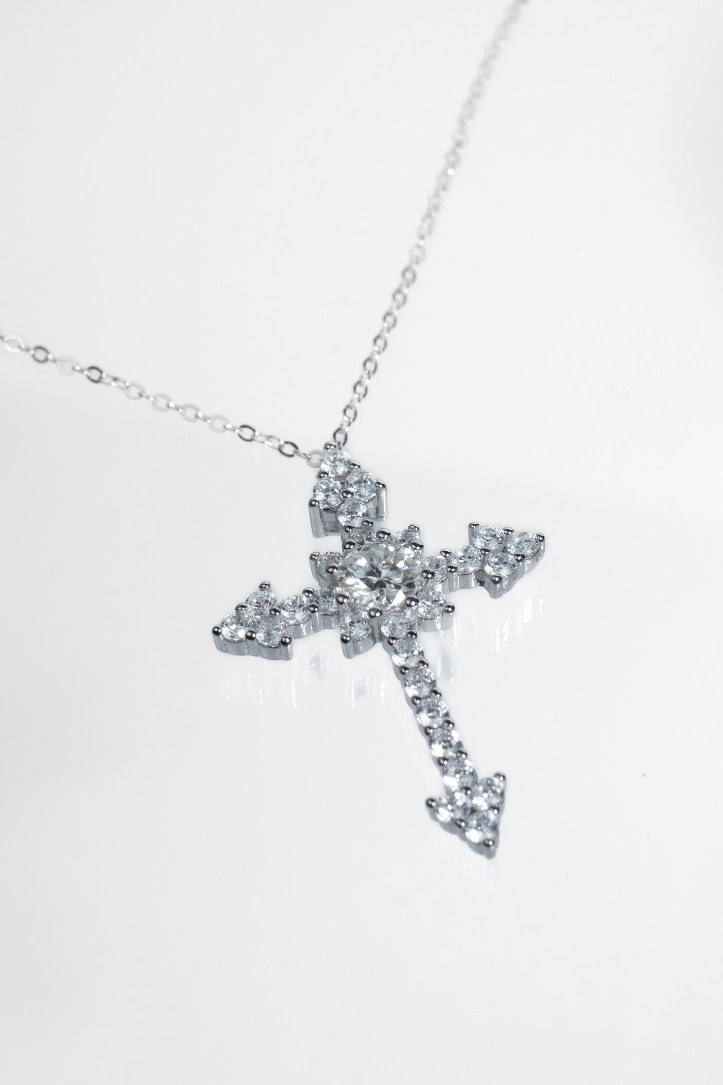 Solace 2.5 Carat Moissanite .925 Sterling Silver Cross Necklace