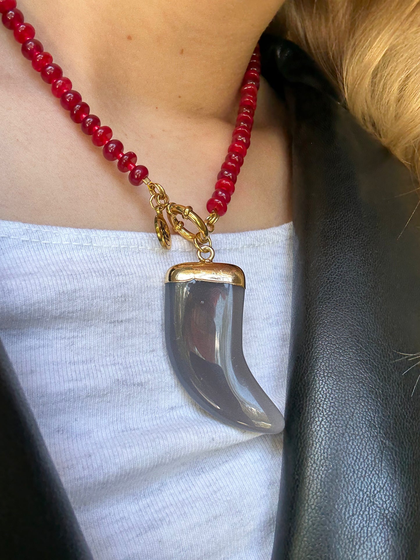 Pop Quiz Natural Stone Horn Charm