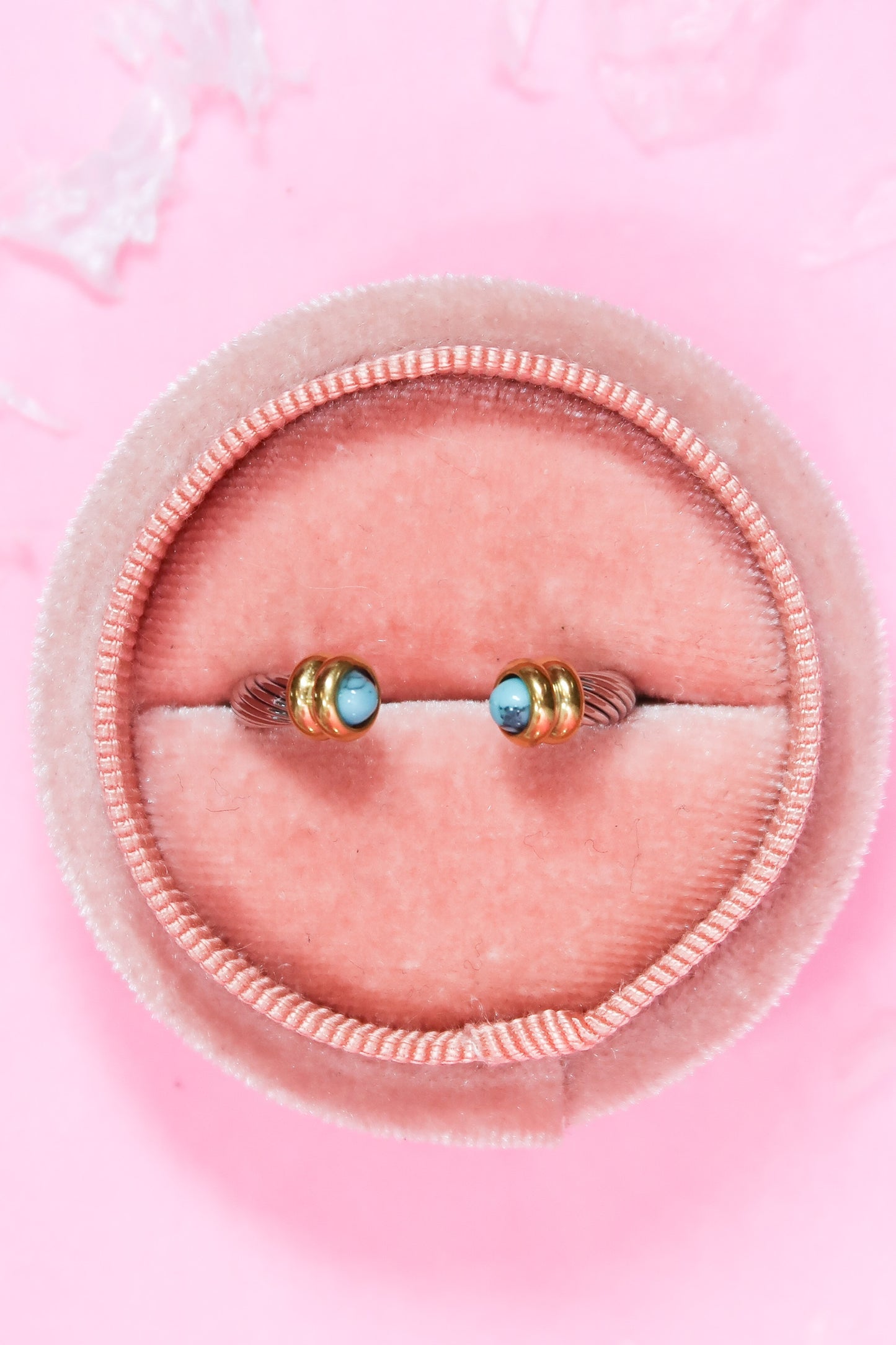 5 Golden 316L Stainless Steel Adjustable Rings *Comes With Cherry Case*