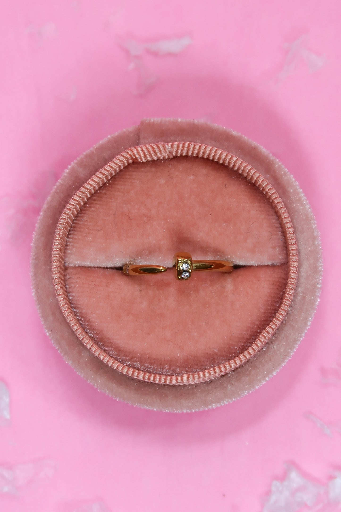 5 Golden 316L Stainless Steel Adjustable Rings *Comes With Cherry Case*