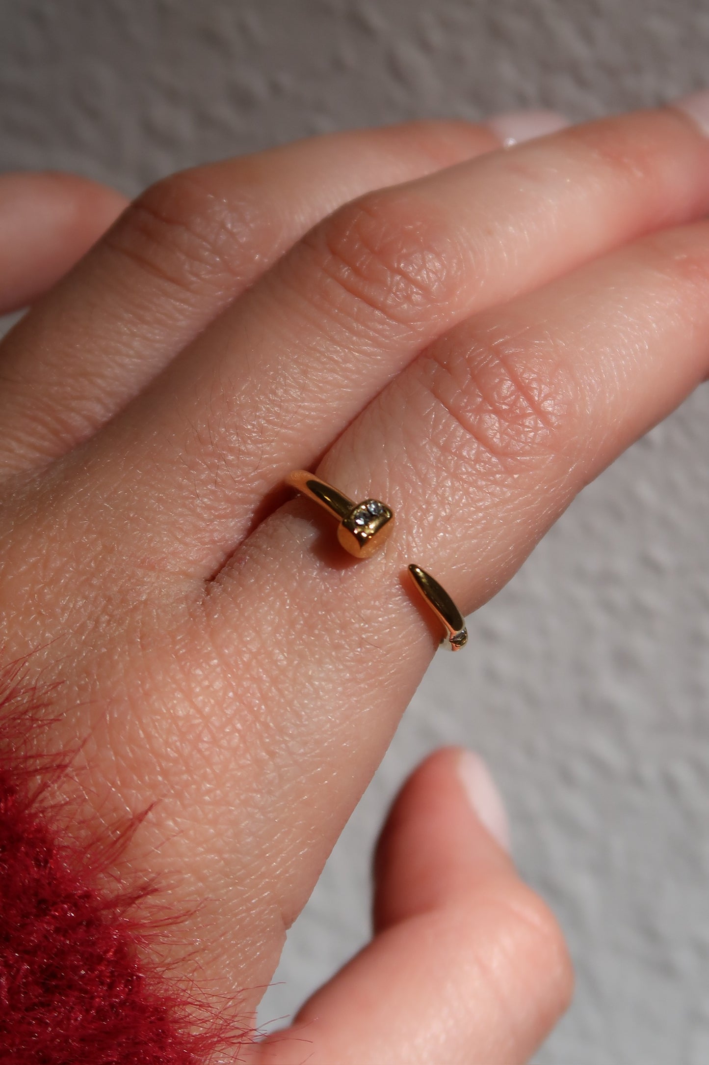 5 Golden 316L Stainless Steel Adjustable Rings *Comes With Cherry Case*