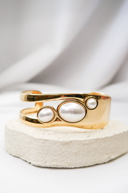 Bahia 316L Stainless Steel Bangle with Pearls