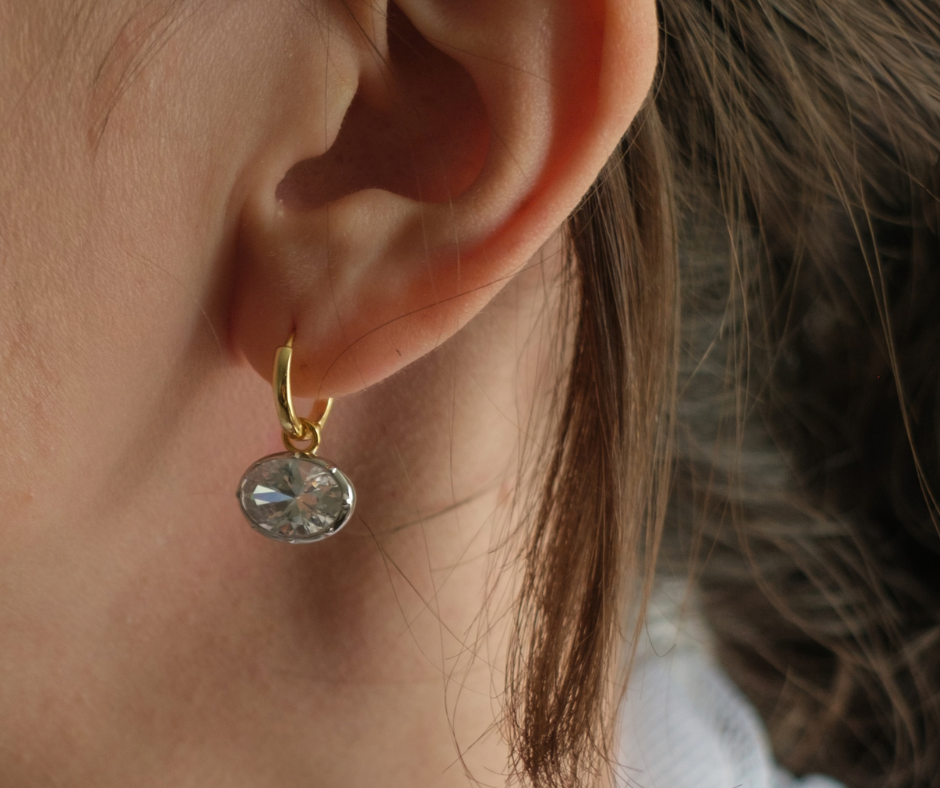 The Heiress .925 Sterling Silver Huggies